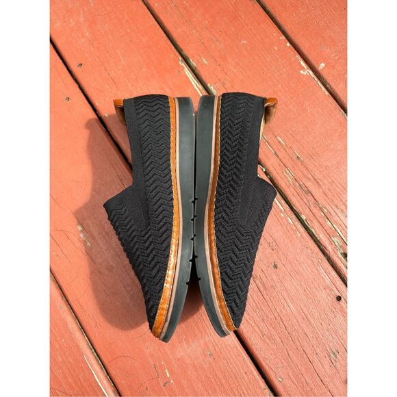 Cobb Hill Lightweight Slip-on Camryn Flats Shoes, Sz 8 - Picture 2 of 6